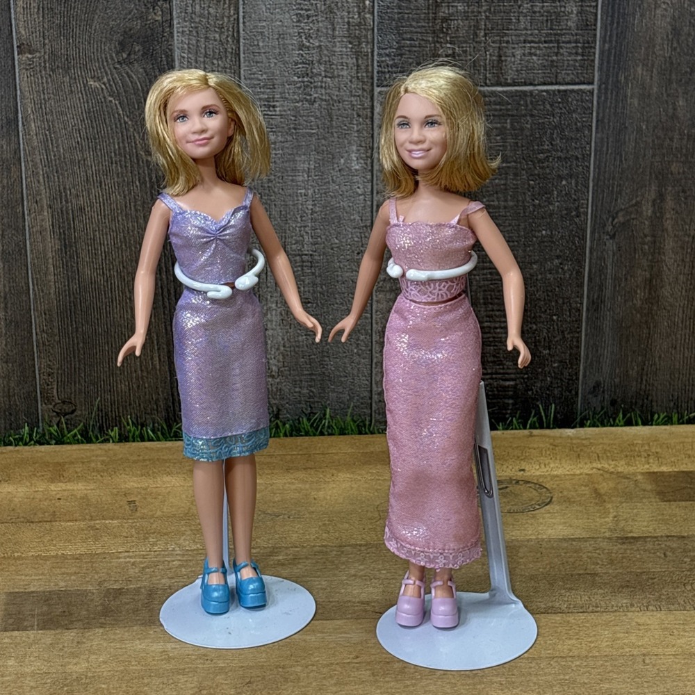 Mary-Kate & Ashley Olsen Movie Magic Doll Pair Mattel Y2K Pink Purple Outfits